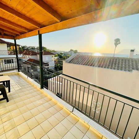 Teo'S 2 Persons Studio Deluxe Patras Ngoại thất bức ảnh
